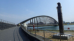 p5171553_thumb.jpg