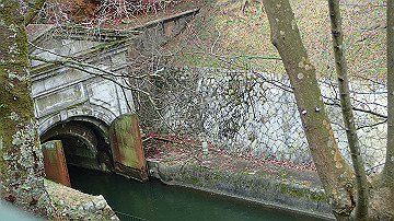 pc040861_thumb.jpg