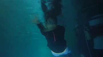 pc120319_thumb.jpg