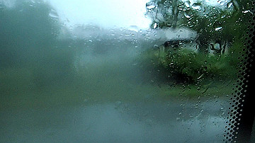 pc120407.mov_thumb.jpg