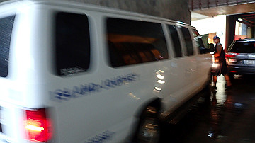 pc120413_thumb.jpg