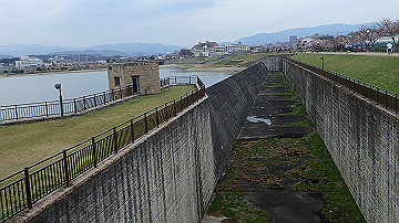 p4050142_thumb.jpg
