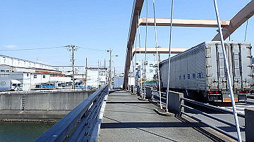 p4190124_thumb.jpg