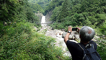 p8271021_thumb.jpg