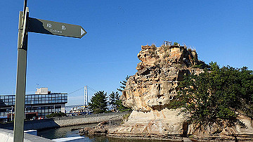 pb012325_thumb.jpg