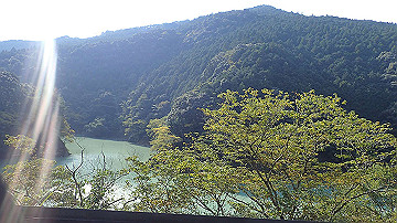 pb042457_thumb.jpg
