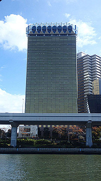 pb192676_thumb.jpg