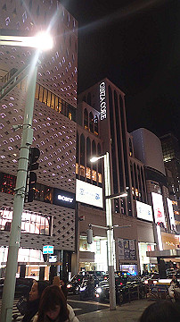 pb203023_thumb.jpg