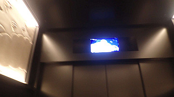 pb213090_thumb.jpg