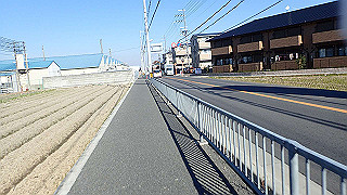 pc073345_thumb.jpg