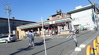 pc073426_thumb.jpg