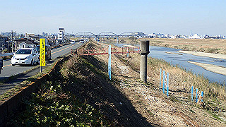 pc073436_thumb.jpg
