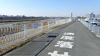 pc073437_thumb.jpg