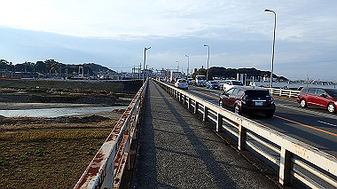 pc103339_thumb.jpg