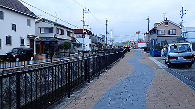 pc103344_thumb.jpg