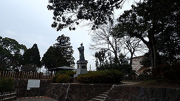 pc163351_thumb.jpg