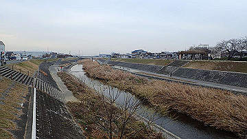 pc163369_thumb.jpg