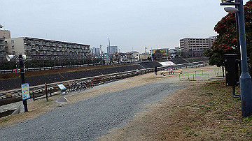 pc163399_thumb.jpg