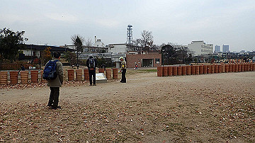 pc163455_thumb.jpg