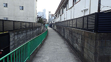 pc163540_thumb.jpg