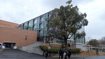pc253378_thumb.jpg