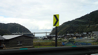 pb010964_thumb.jpg