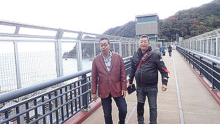 pb010995_thumb.jpg