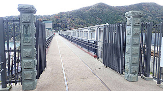 pb011000_thumb.jpg