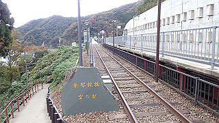 pb011005_thumb.jpg