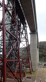 pb011019_thumb.jpg