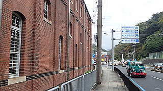 pb021090_thumb.jpg
