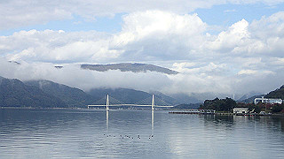 pb021096_thumb.jpg