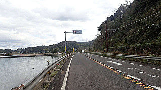 pb021201_thumb.jpg