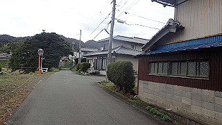 pb021220_thumb.jpg