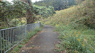 pb021227_thumb.jpg
