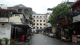 pc111007_thumb.jpg