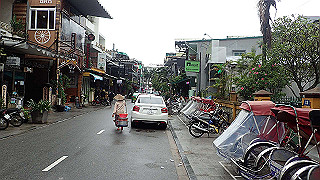 pc111009_thumb.jpg