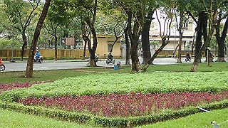 pc111020_thumb.jpg
