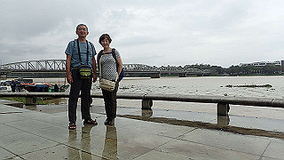 pc111041_thumb.jpg