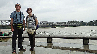 pc111042_thumb.jpg