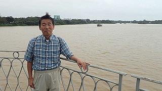 pc111051_thumb.jpg