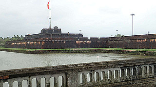 pc111080_thumb.jpg