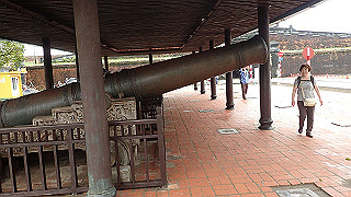 pc111094_thumb.jpg