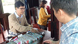 pc111103_thumb.jpg