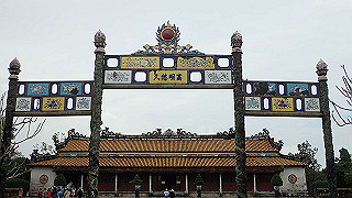 pc111127_thumb.jpg