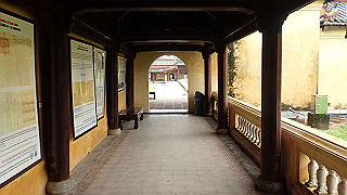 pc111208_thumb.jpg