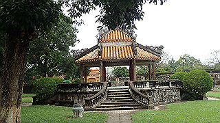 pc111213_thumb.jpg
