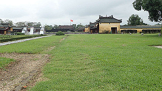 pc111218_thumb.jpg
