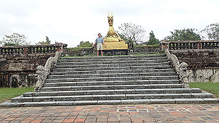 pc111220_thumb.jpg
