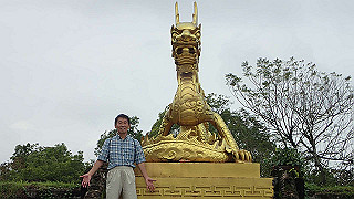 pc111222_thumb.jpg